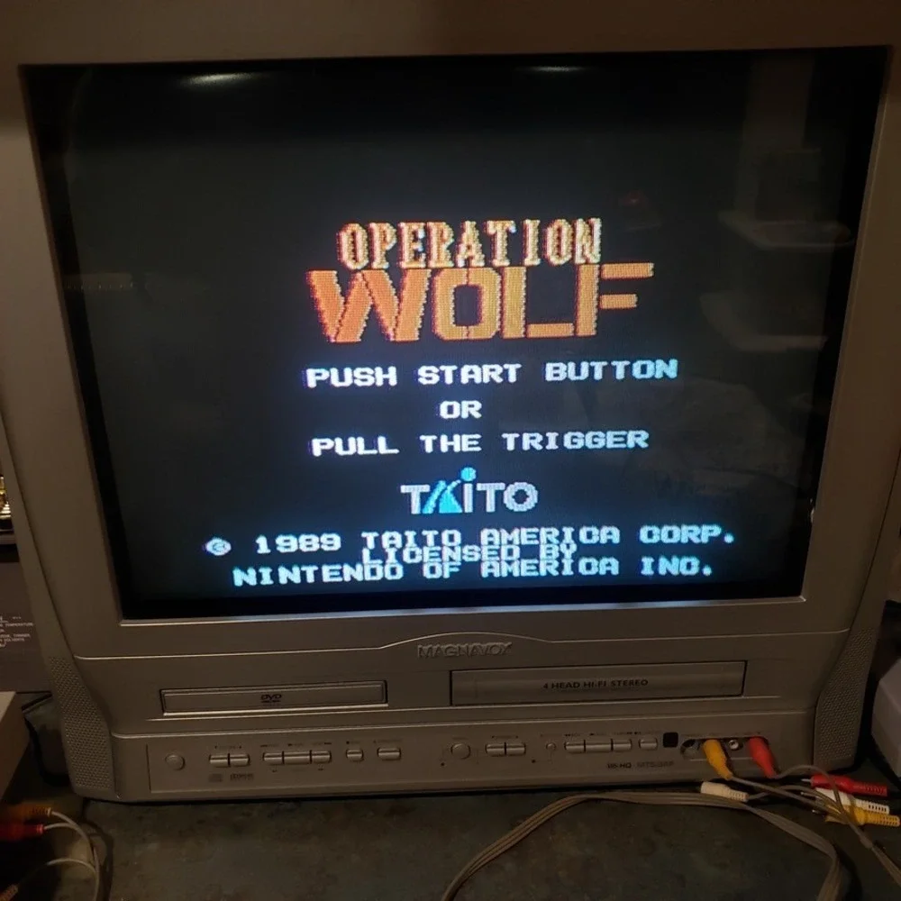 Nintendo NES Games Bundle Super Mario Bros Duck Hunt Operation Wolf Gray Retro